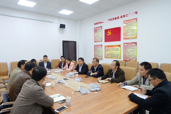 河池市委政策研究室主任牙韩平一行来我校新型智库民族地区社会治理